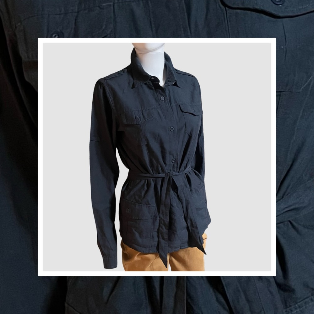 The North Face Navy Blue Long Sleeve Fitted Button